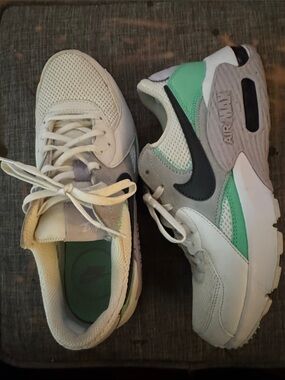 Nike Retro Runner Sneakers in White, Mint & Black